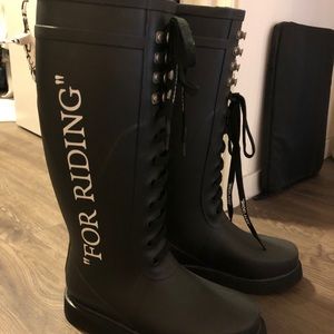 Off white boots